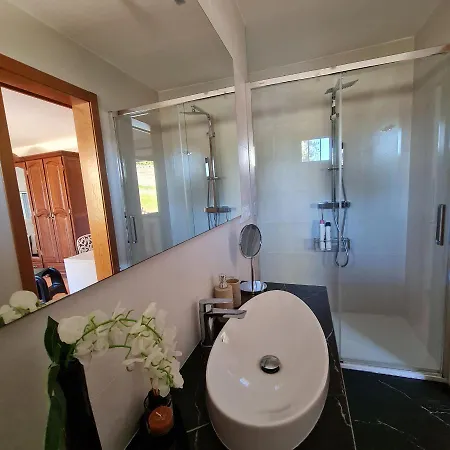 En Sanxenxo, En Playa Canelas * Sanxenxo