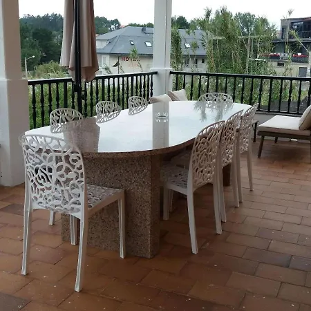 En Sanxenxo, En Playa Canelas