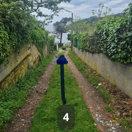 En Sanxenxo, En Playa Canelas