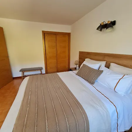 En Sanxenxo, En Playa Canelas *