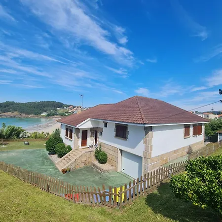 En Sanxenxo, En Playa Canelas * Sanxenxo