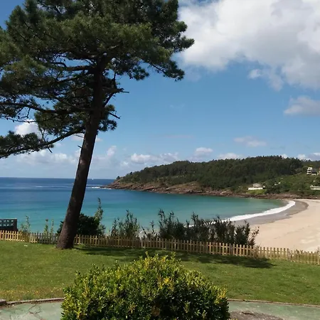 En Sanxenxo, Encima De La Playa Canelas * Sanxenxo