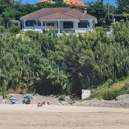 En Sanxenxo, En Playa Canelas Sanxenxo