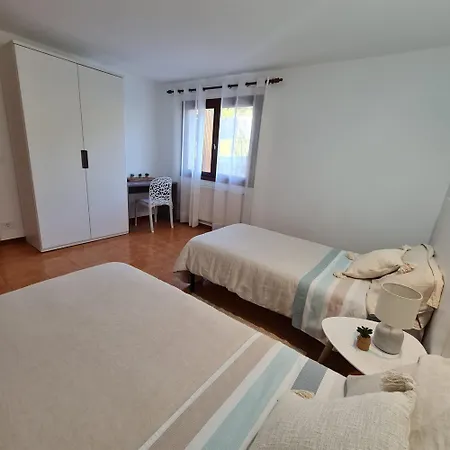 En Sanxenxo, En Playa Canelas