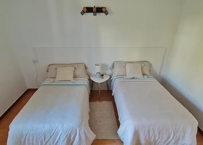 En Sanxenxo, En Playa Canelas *