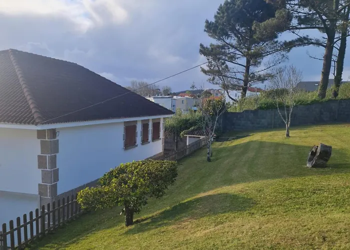 En Sanxenxo, En Playa Canelas * Sanxenxo