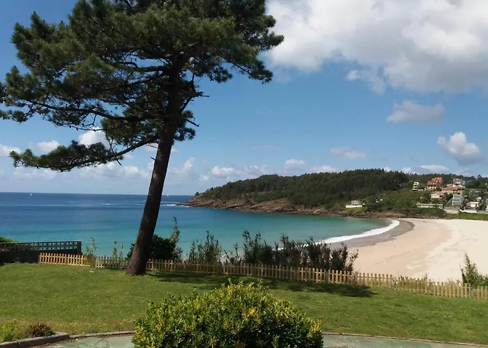 En Sanxenxo, Encima De La Playa Canelas * Sanxenxo